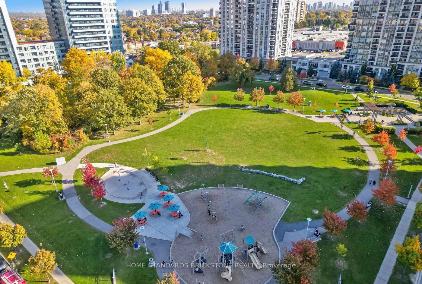 Photo 22 of Unit 501, 8 Beverley Glen Boulevard, Vaughan, Beverley Glen — HOMEH