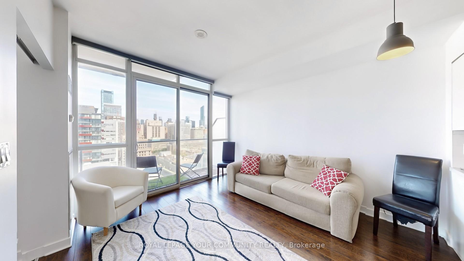 Photo 3 of Unit 2305, 126 Simcoe Street, Toronto, Waterfront Communities — HOMEH