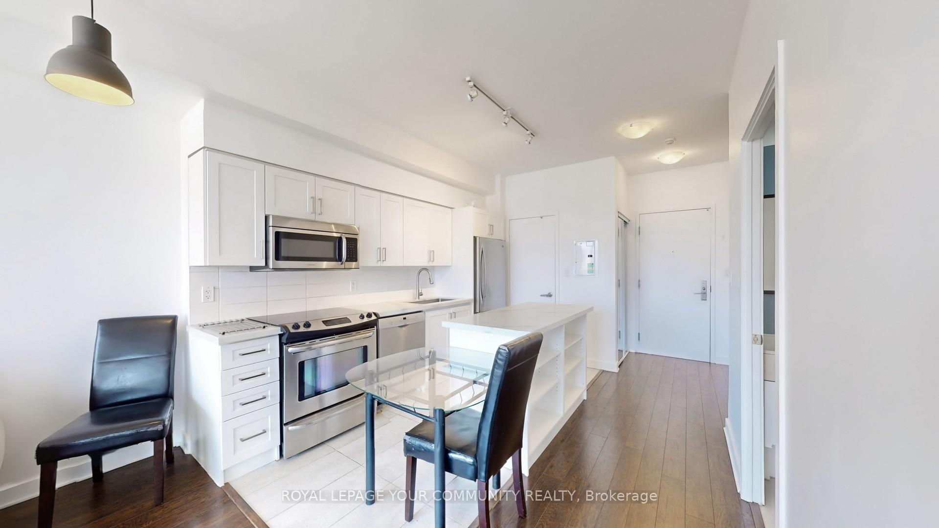 Photo 6 of Unit 2305, 126 Simcoe Street, Toronto, Waterfront Communities — HOMEH