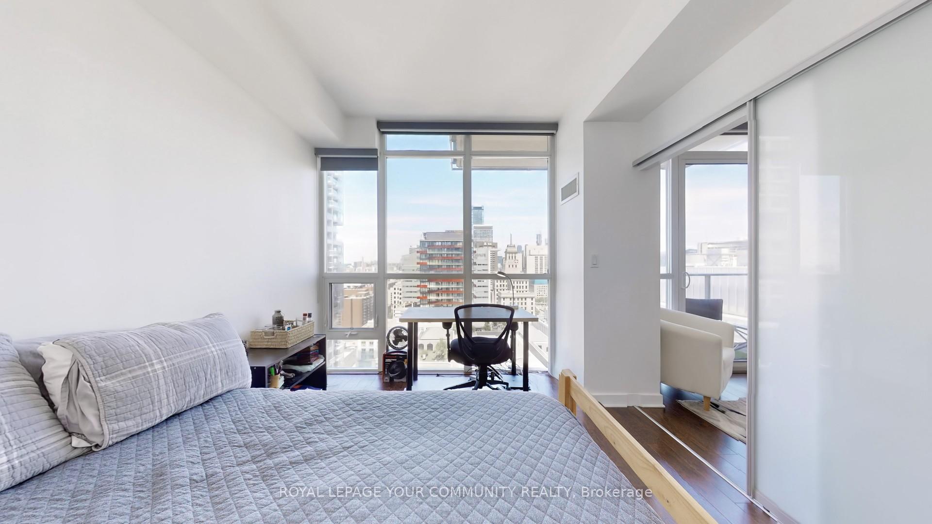 Photo 7 of Unit 2305, 126 Simcoe Street, Toronto, Waterfront Communities — HOMEH