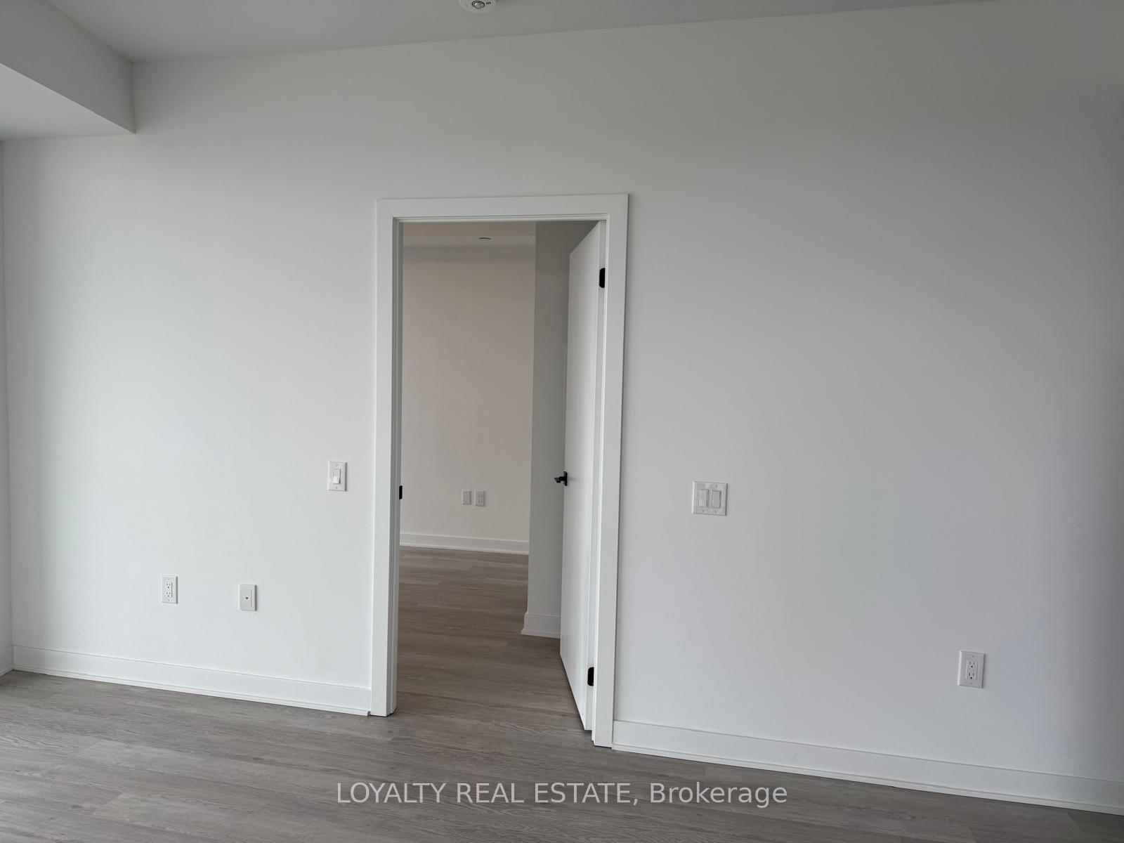 Photo 6 of Unit 307, 2782 Barton Street E, Hamilton, Riverdale — HOMEH