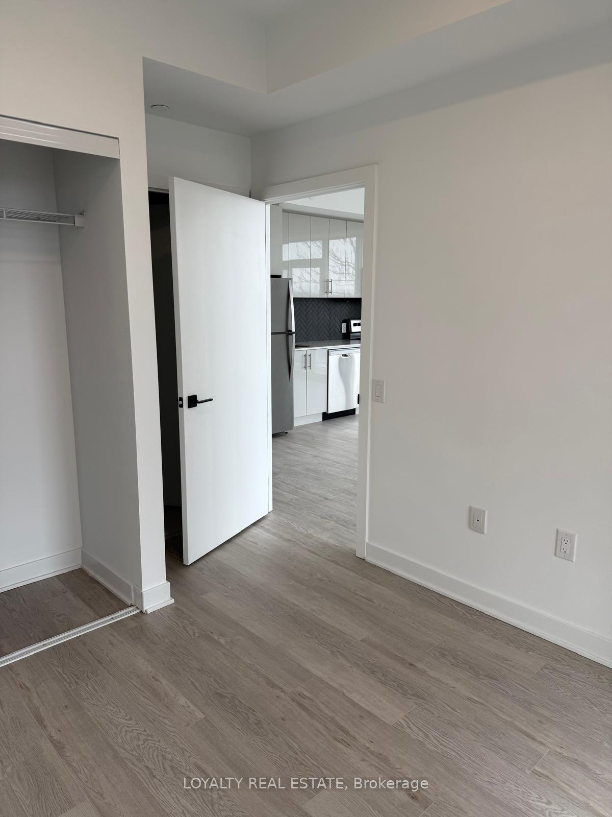 Photo 7 of Unit 307, 2782 Barton Street E, Hamilton, Riverdale — HOMEH