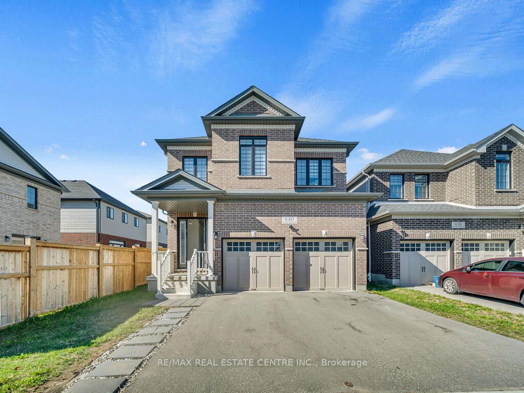 Photo 3 of 640 Florencedale Crescent, Kitchener — HOMEH