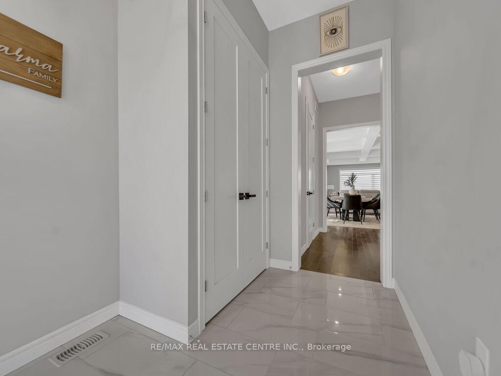 Photo 4 of 640 Florencedale Crescent, Kitchener — HOMEH