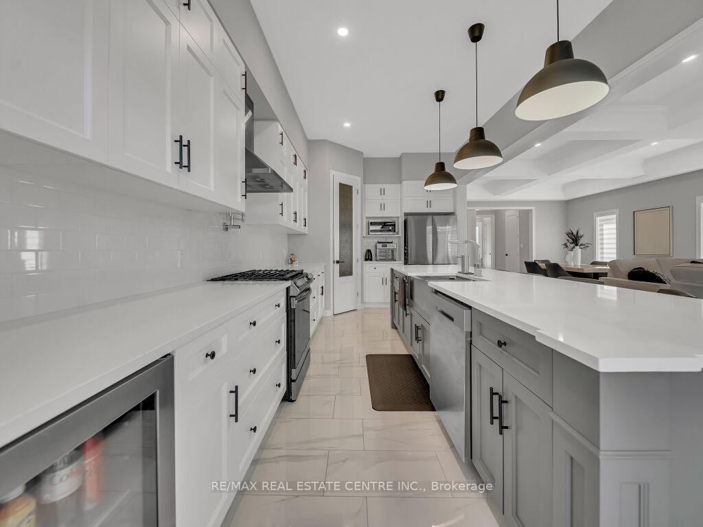 Photo 12 of 640 Florencedale Crescent, Kitchener — HOMEH