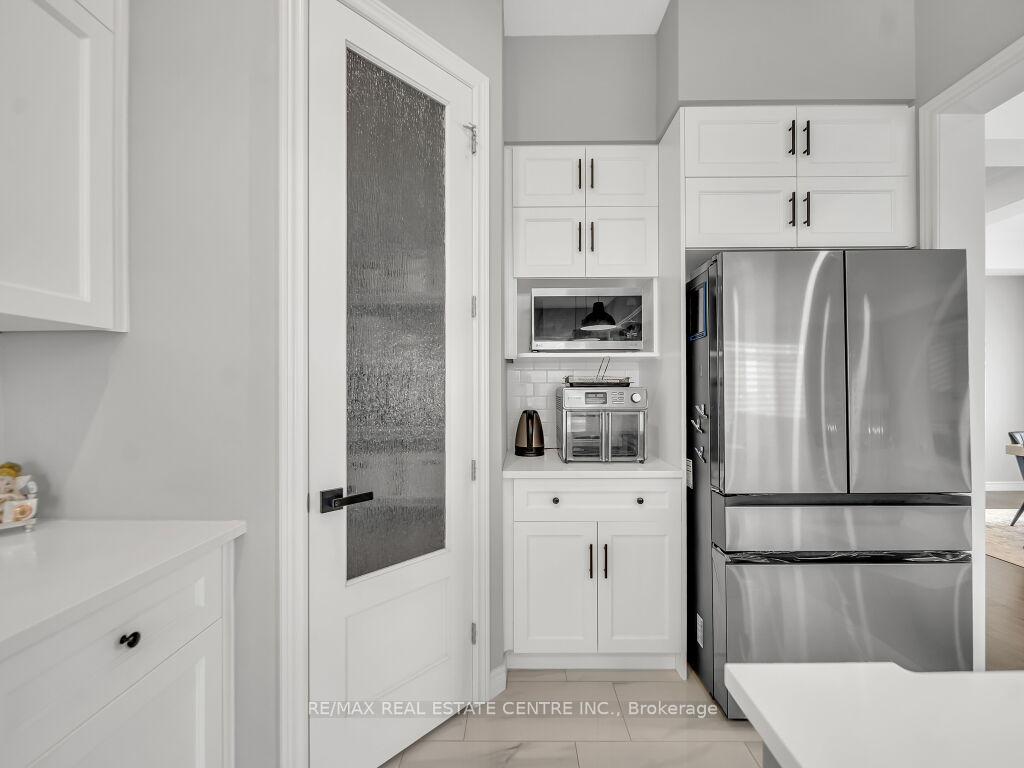 Photo 14 of 640 Florencedale Crescent, Kitchener — HOMEH