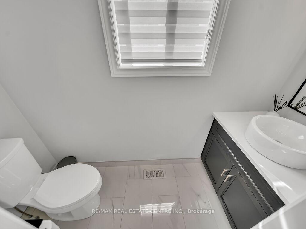 Photo 18 of 640 Florencedale Crescent, Kitchener — HOMEH