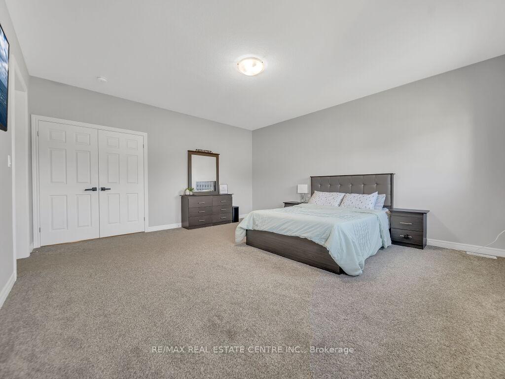 Photo 21 of 640 Florencedale Crescent, Kitchener — HOMEH