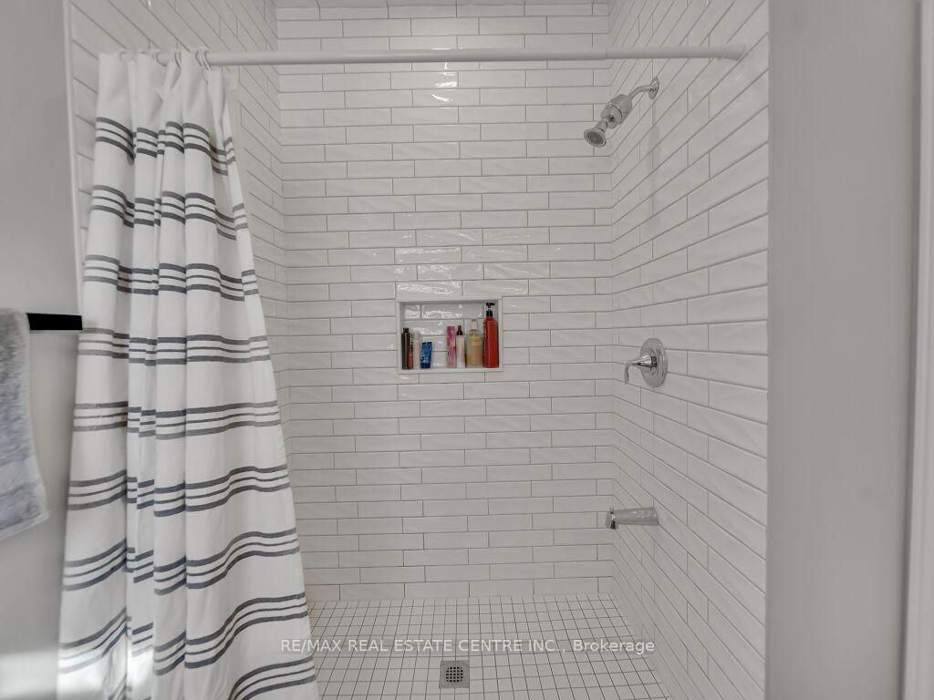 Photo 28 of 640 Florencedale Crescent, Kitchener — HOMEH