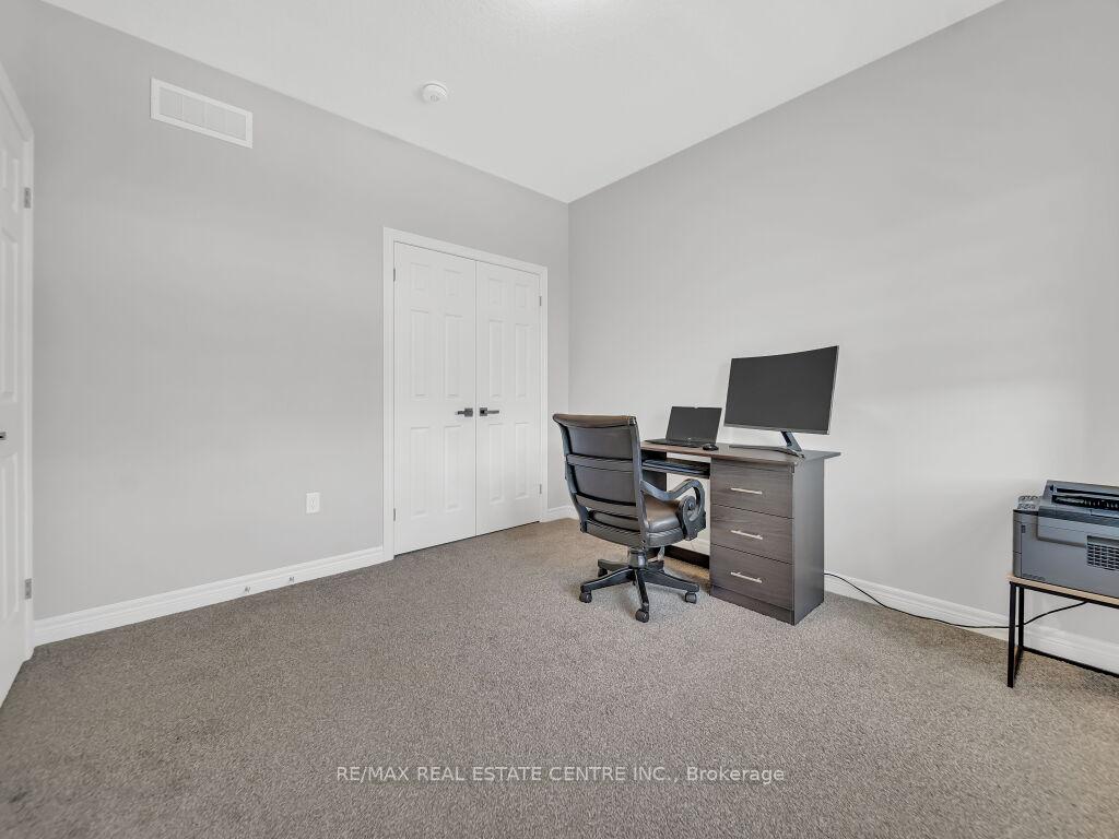 Photo 33 of 640 Florencedale Crescent, Kitchener — HOMEH