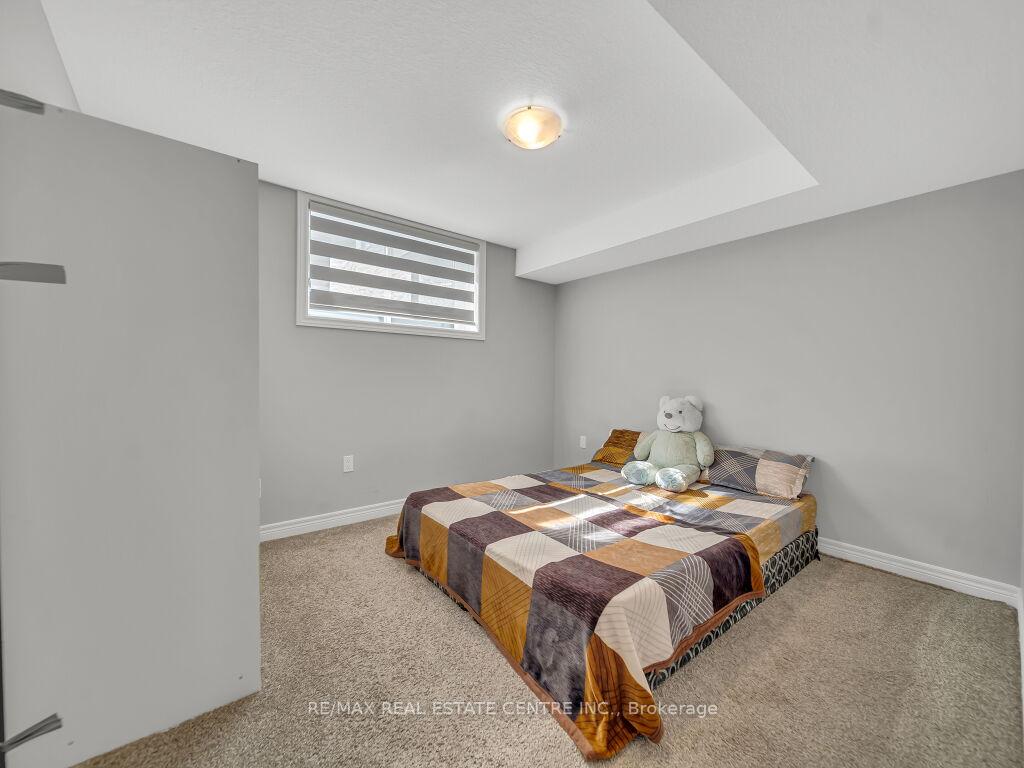 Photo 40 of 640 Florencedale Crescent, Kitchener — HOMEH