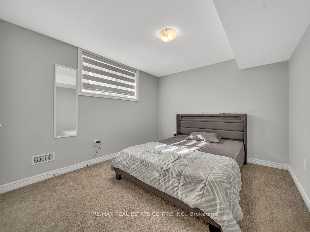 Photo 41 of 640 Florencedale Crescent, Kitchener — HOMEH