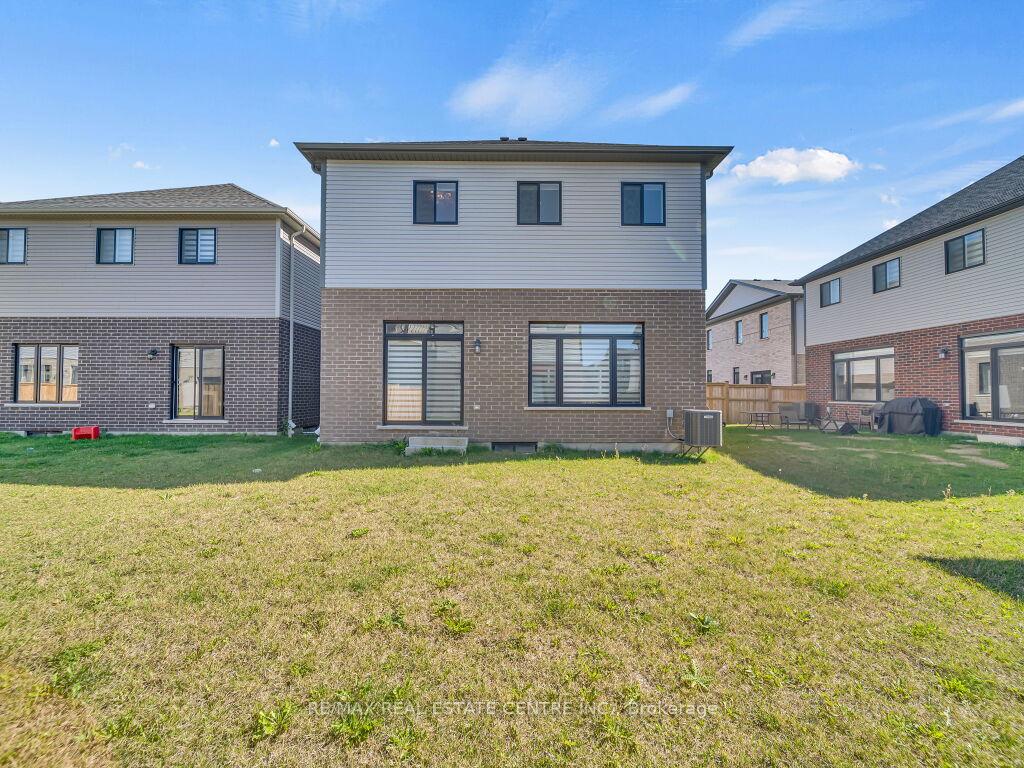 Photo 44 of 640 Florencedale Crescent, Kitchener — HOMEH