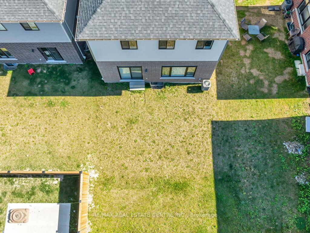 Photo 46 of 640 Florencedale Crescent, Kitchener — HOMEH