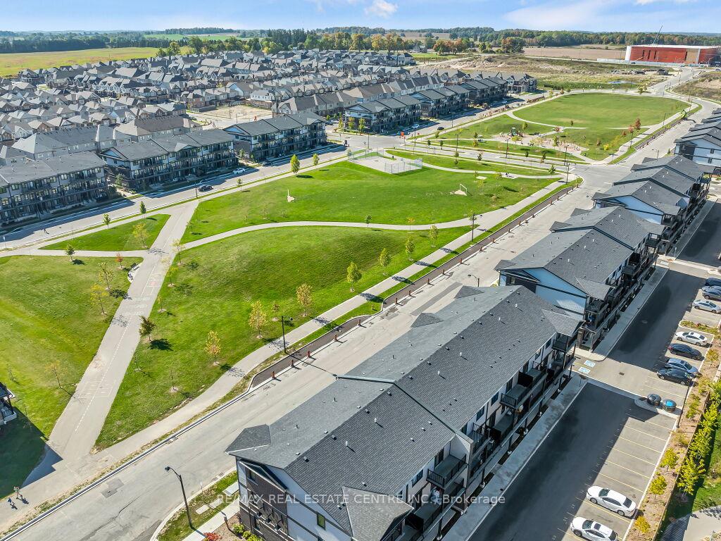 Photo 47 of 640 Florencedale Crescent, Kitchener — HOMEH