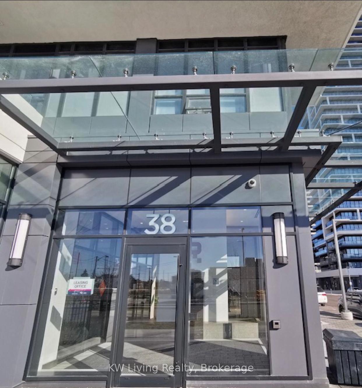 Photo 2 of Unit PH09, 38 Water Walk Drive, Markham, Unionville — HOMEH