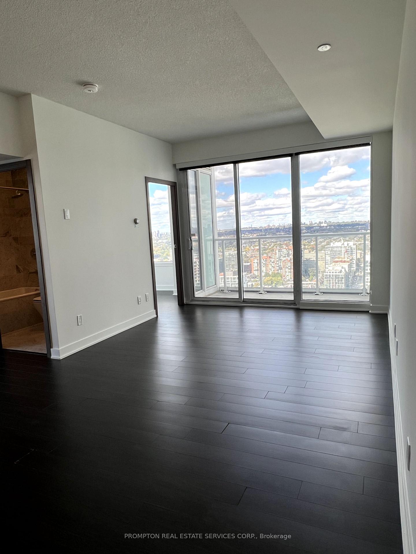 Photo 5 of Unit 4103, 19 Bathurst Street, Toronto, Waterfront Communities — HOMEH