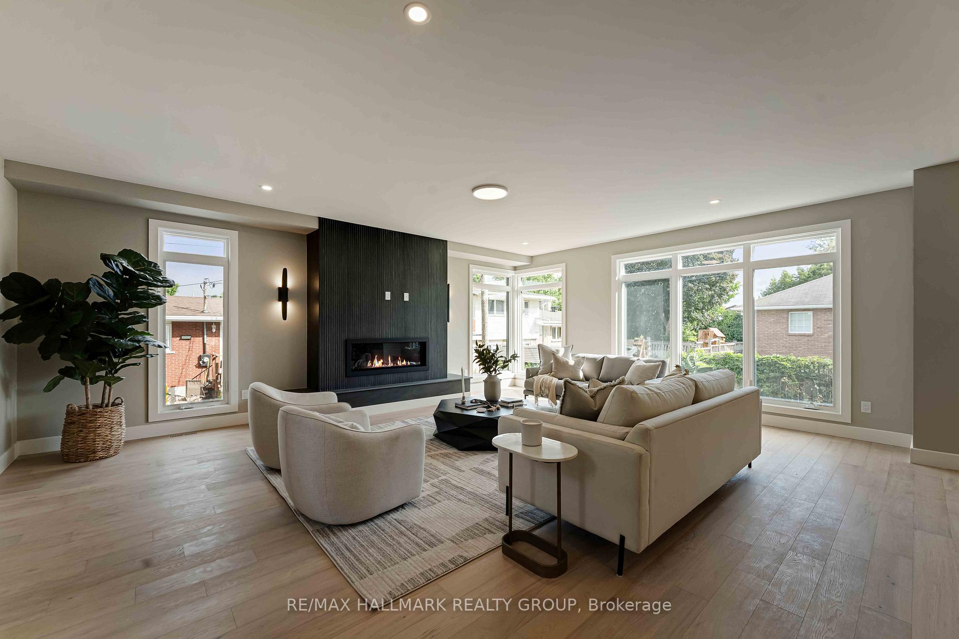 Photo 7 of 110 Theberge Private, Ottawa, Meadowlands/St. Claire Gardens — HOMEH