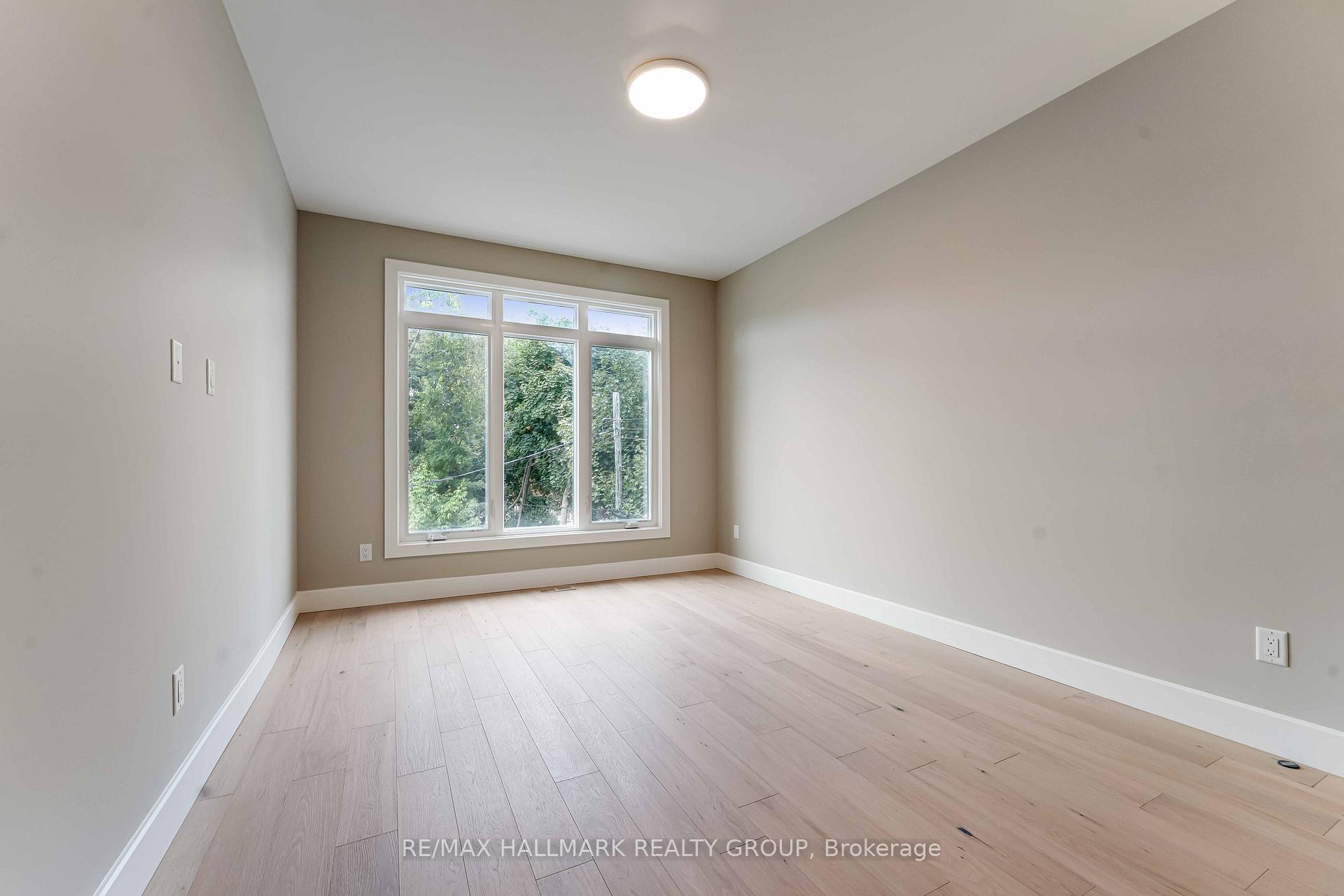 Photo 29 of 110 Theberge Private, Ottawa, Meadowlands/St. Claire Gardens — HOMEH