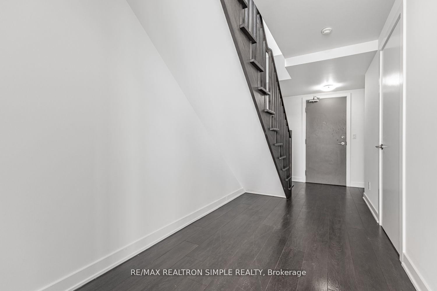 Photo 19 of Unit 926, 169 Fort York Boulevard, Toronto, Waterfront Communities — HOMEH