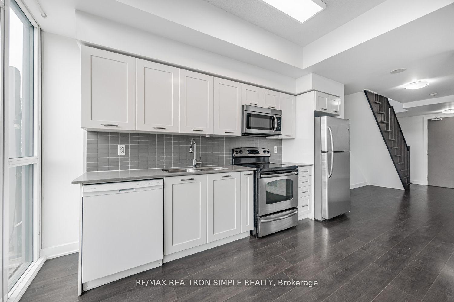 Photo 3 of Unit 926, 169 Fort York Boulevard, Toronto, Waterfront Communities — HOMEH
