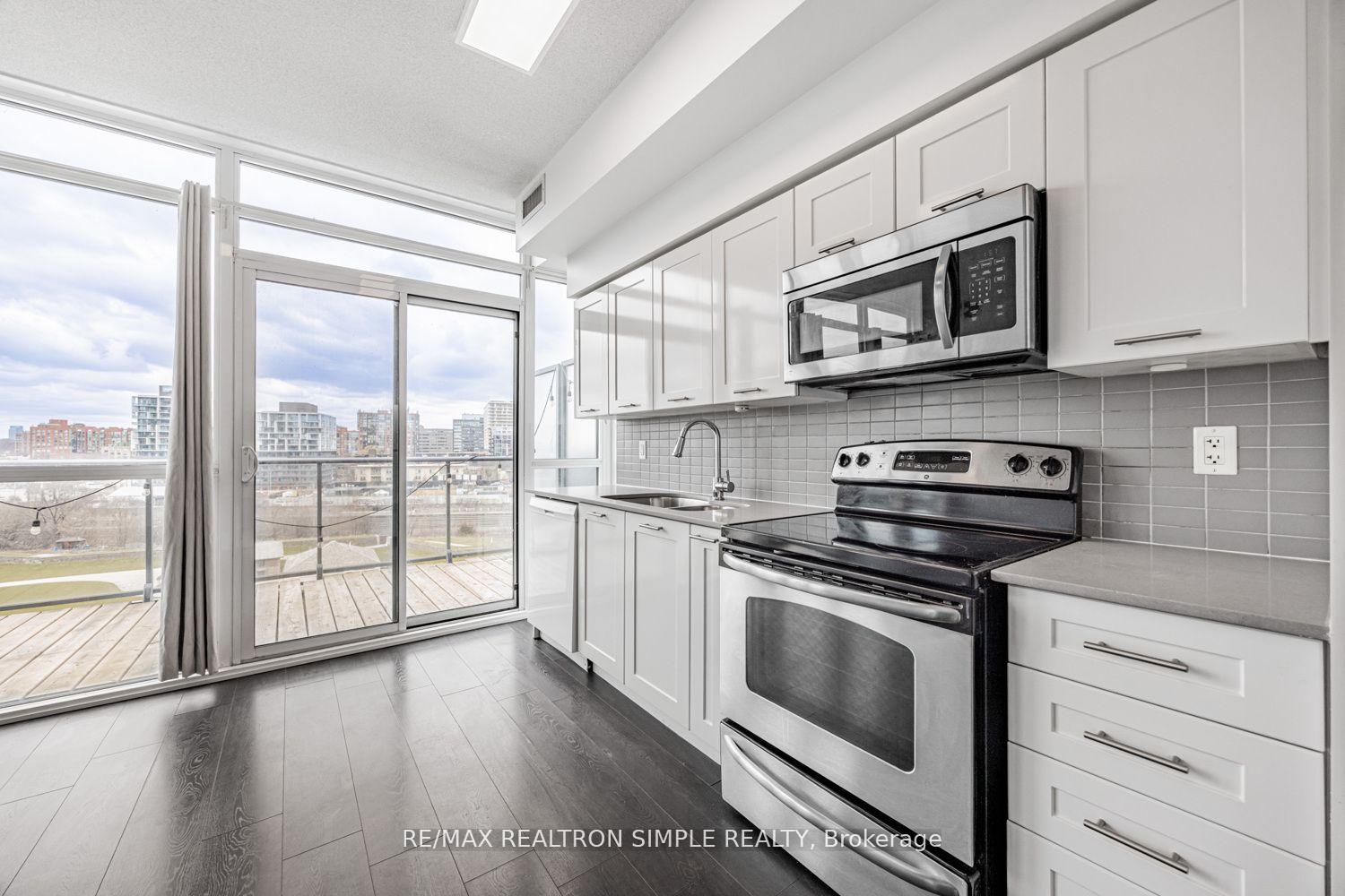 Photo 13 of Unit 926, 169 Fort York Boulevard, Toronto, Waterfront Communities — HOMEH