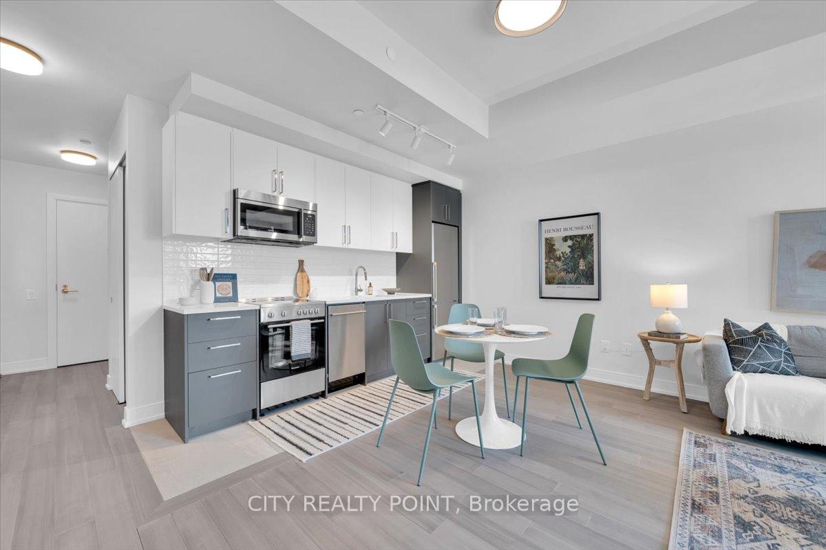 Photo 5 of Unit 315, 664 Spadina Avenue, Toronto, University — HOMEH