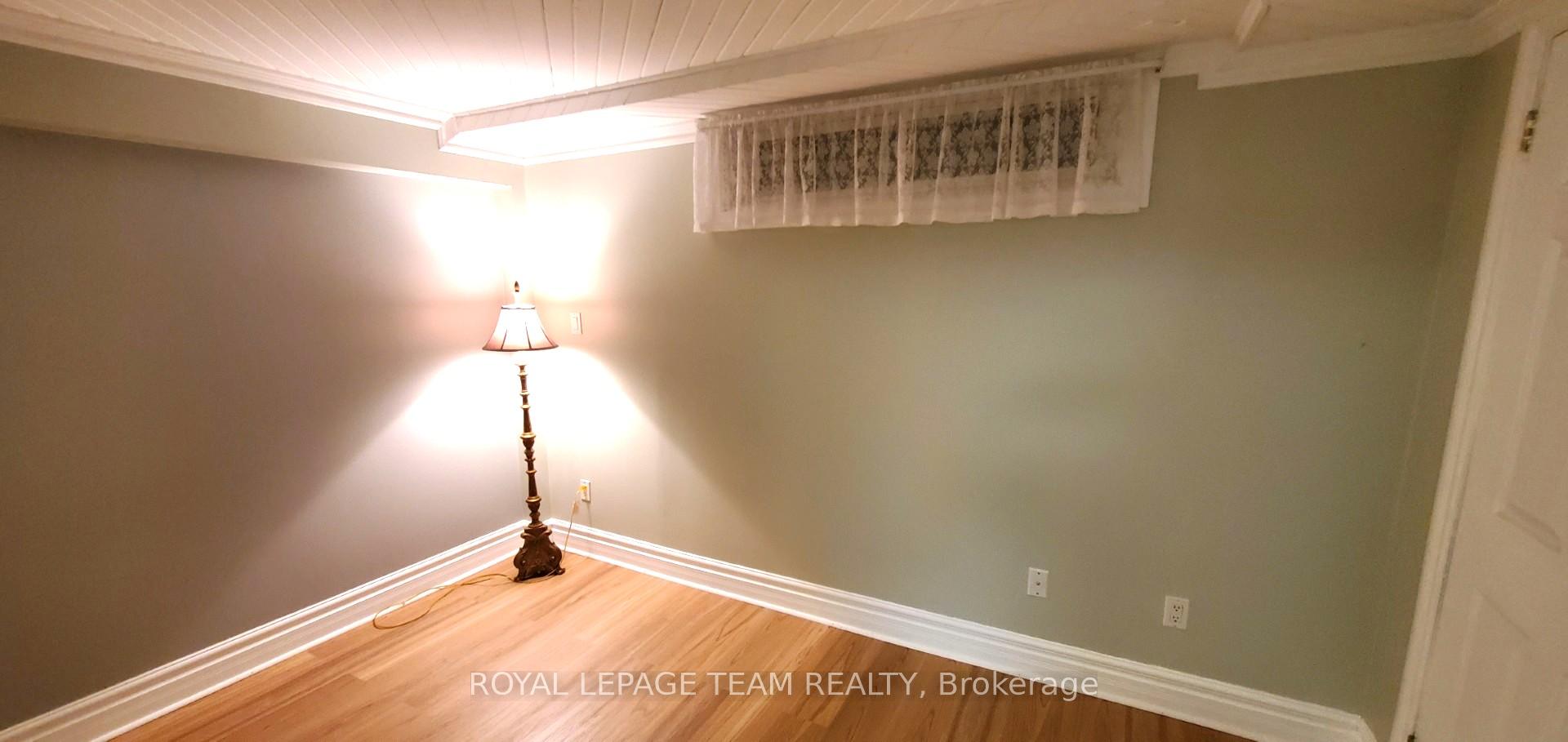 Photo 5 of Unit B, 2064 River Road, Ottawa, Manotick East to Manotick Station — HOMEH