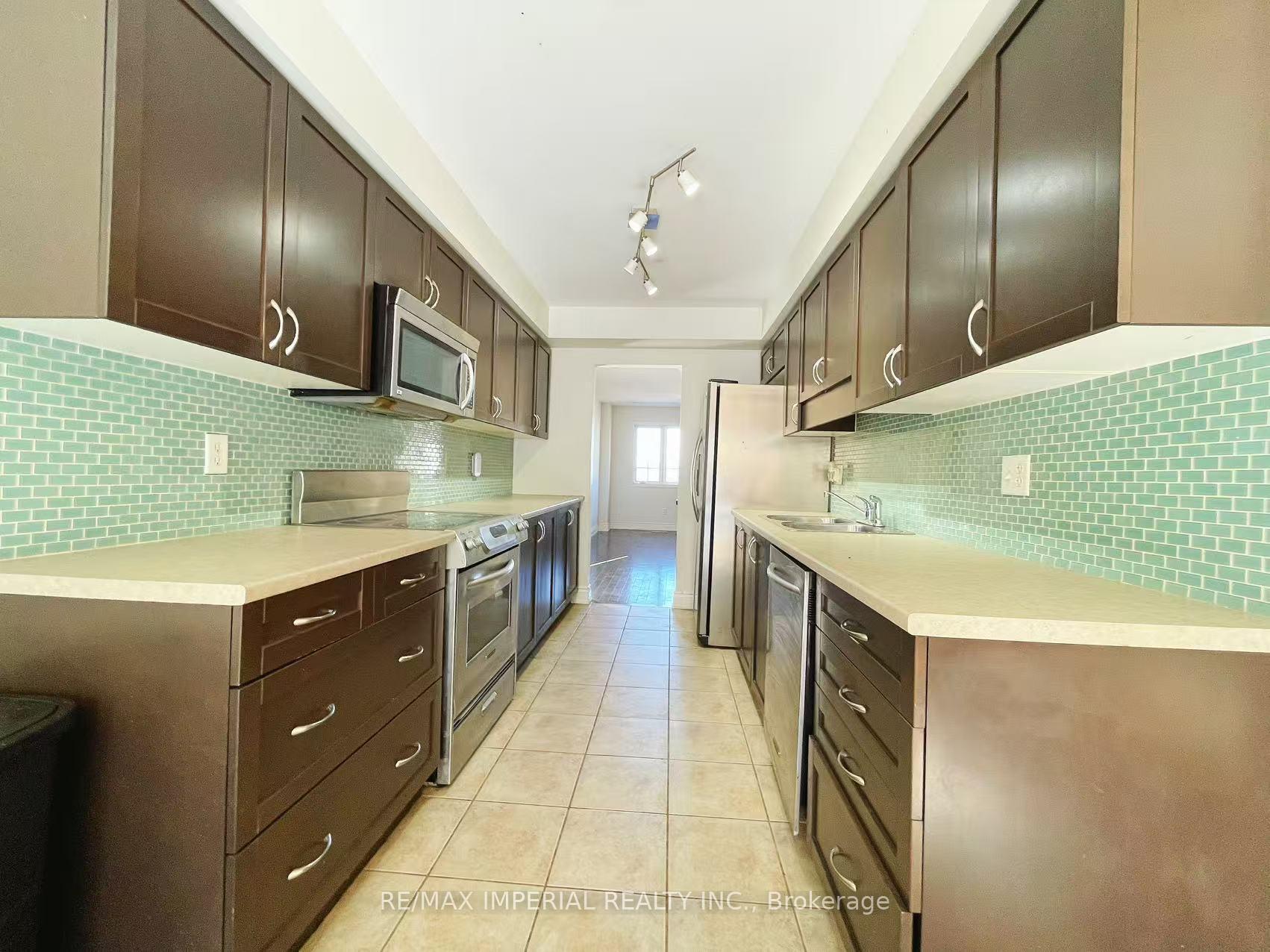 Photo 25 of Unit 11, 7 Southside Place, Hamilton, Mountview — HOMEH