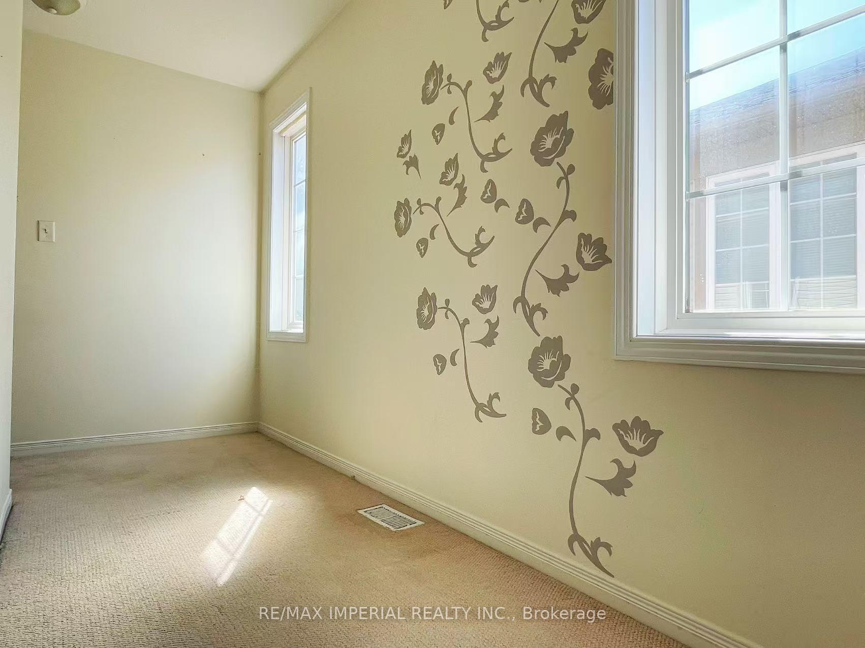 Photo 21 of Unit 11, 7 Southside Place, Hamilton, Mountview — HOMEH