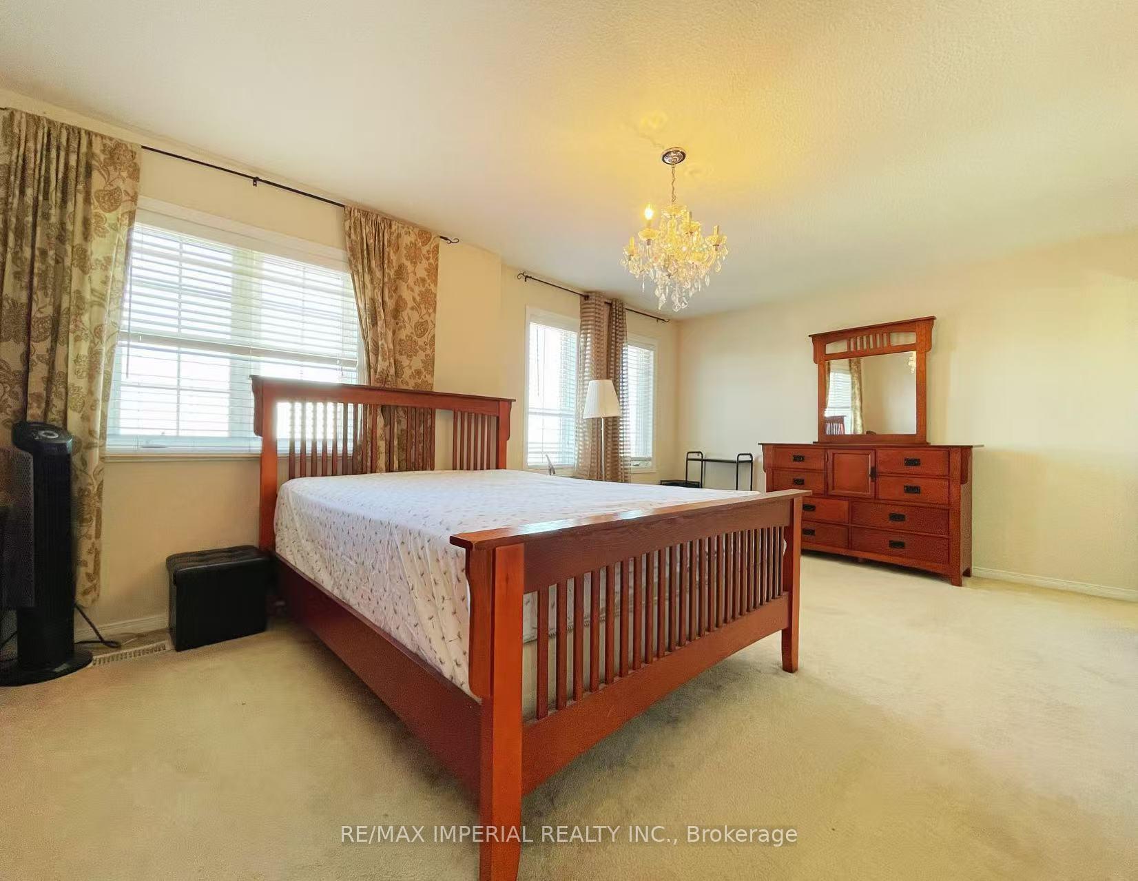 Photo 10 of Unit 11, 7 Southside Place, Hamilton, Mountview — HOMEH