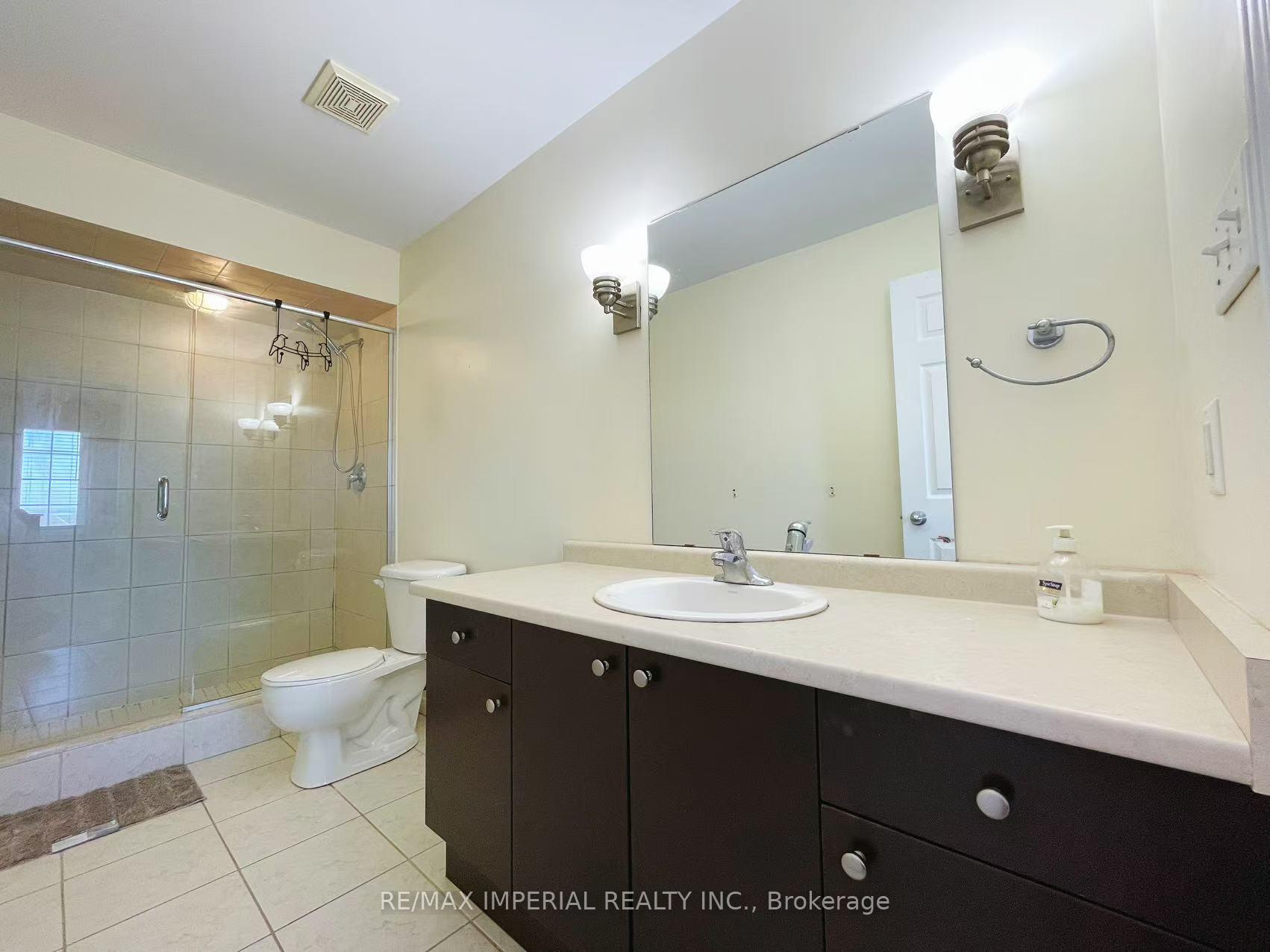 Photo 12 of Unit 11, 7 Southside Place, Hamilton, Mountview — HOMEH