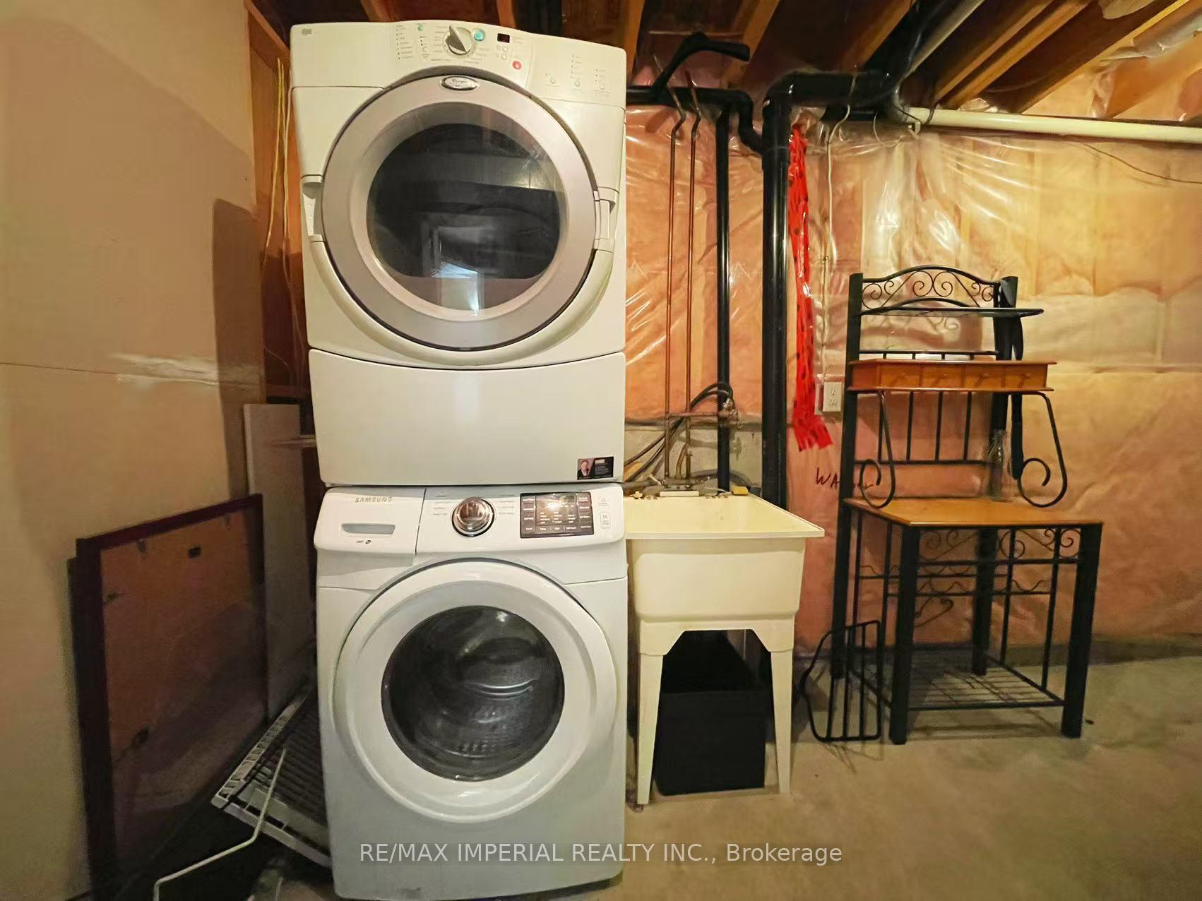 Photo 15 of Unit 11, 7 Southside Place, Hamilton, Mountview — HOMEH
