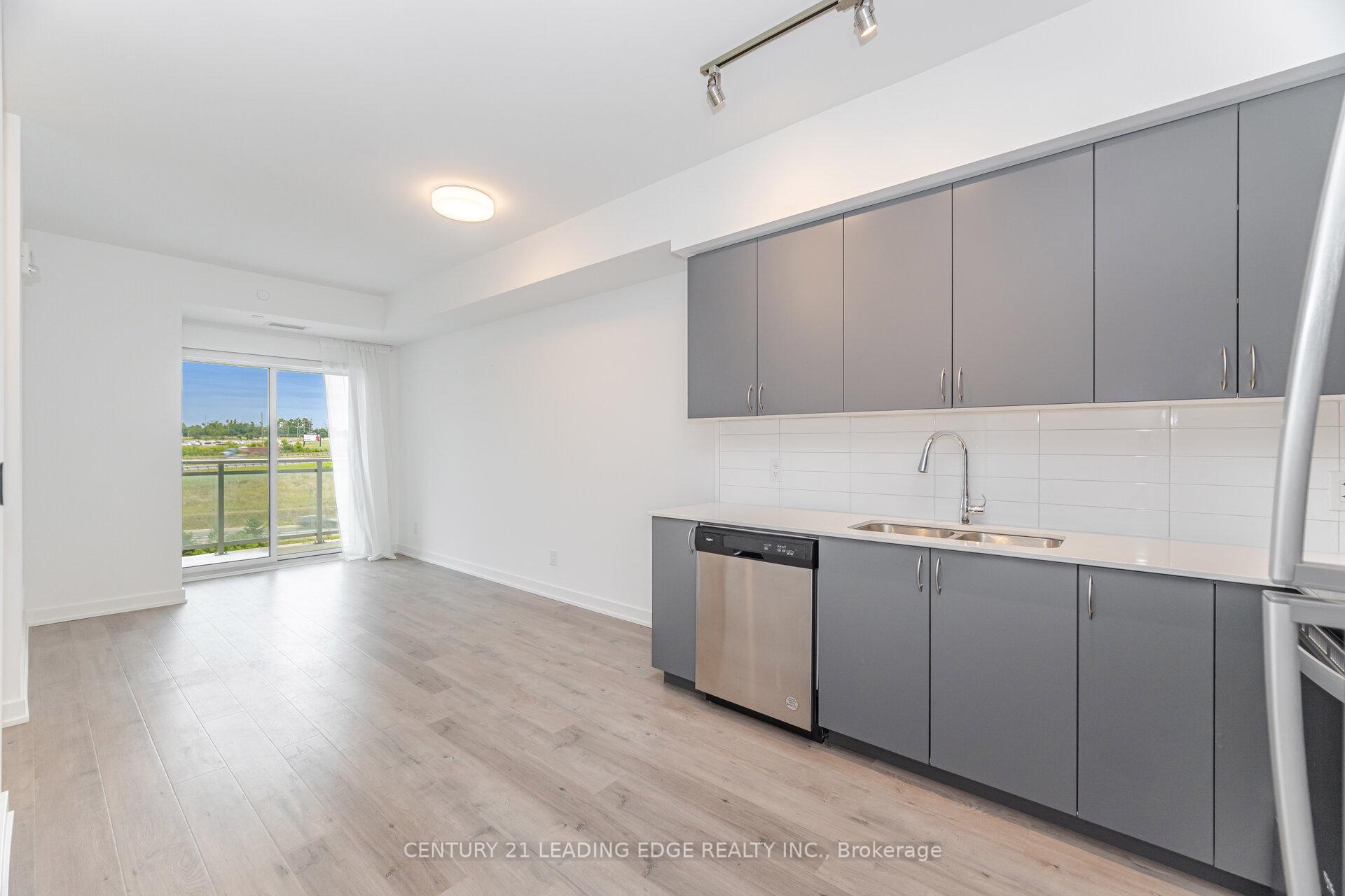 Photo 7 of Unit 613, 56 Lakeside Terrace, Barrie, Little Lake — HOMEH