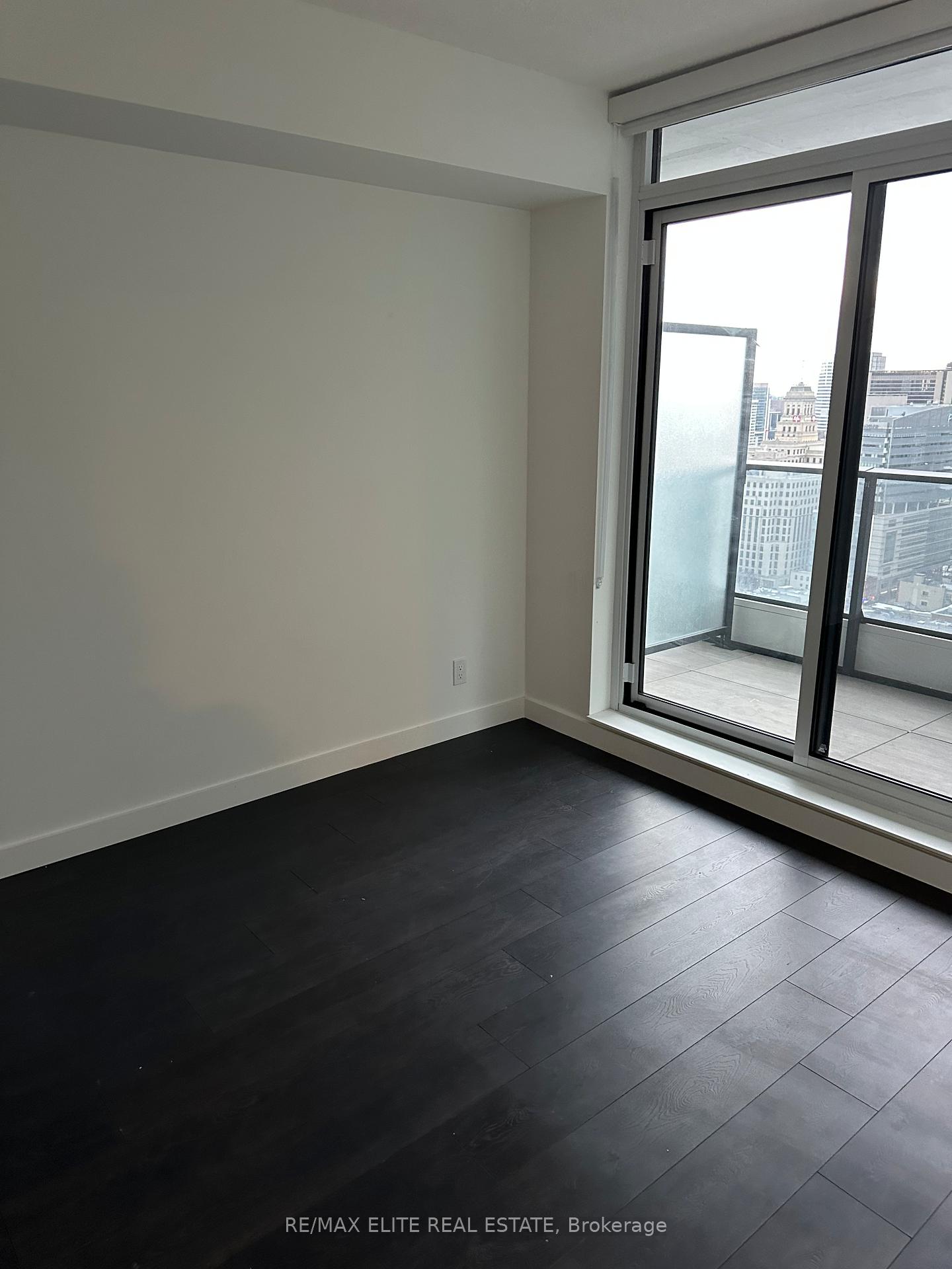 Photo 10 of Unit 3303, 38 Widmer Street, Toronto, Waterfront Communities — HOMEH
