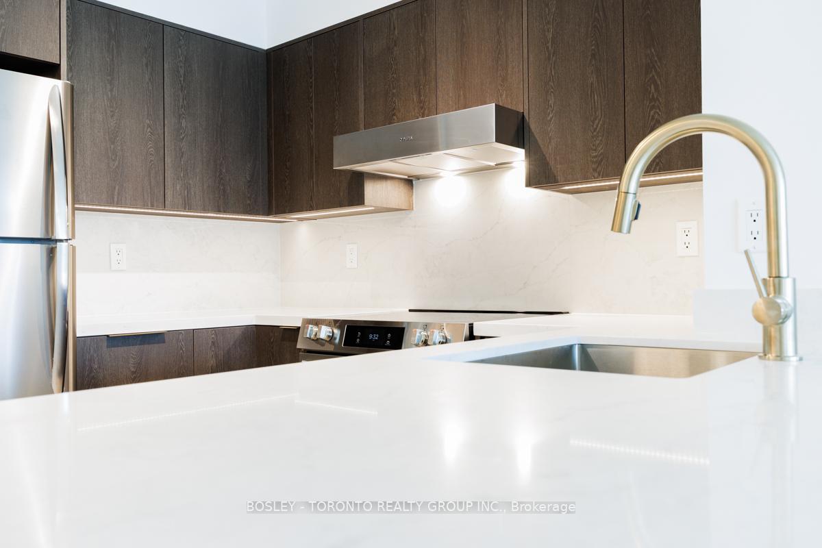 Photo 16 of Unit 610, 219 Fort York Boulevard, Toronto, Niagara — HOMEH