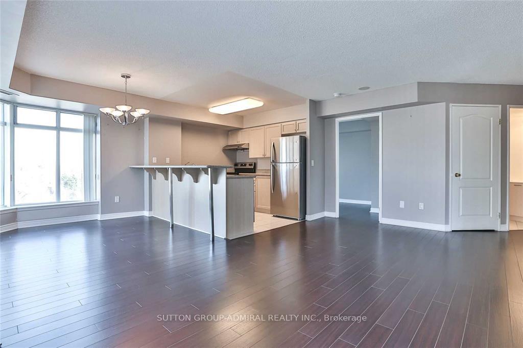 Photo 2 of Unit 708, 135 Pond Drive, Markham, Commerce Valley — HOMEH