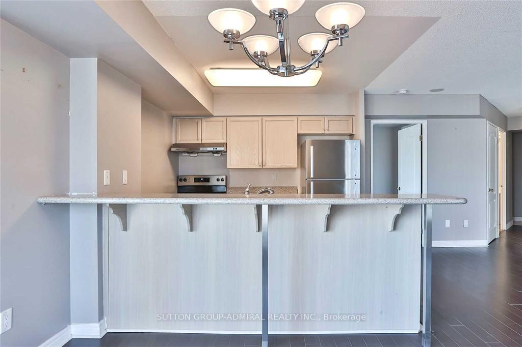 Photo 9 of Unit 708, 135 Pond Drive, Markham, Commerce Valley — HOMEH