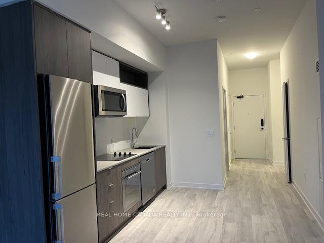 Front of Unit 1106, 60 Princess Street