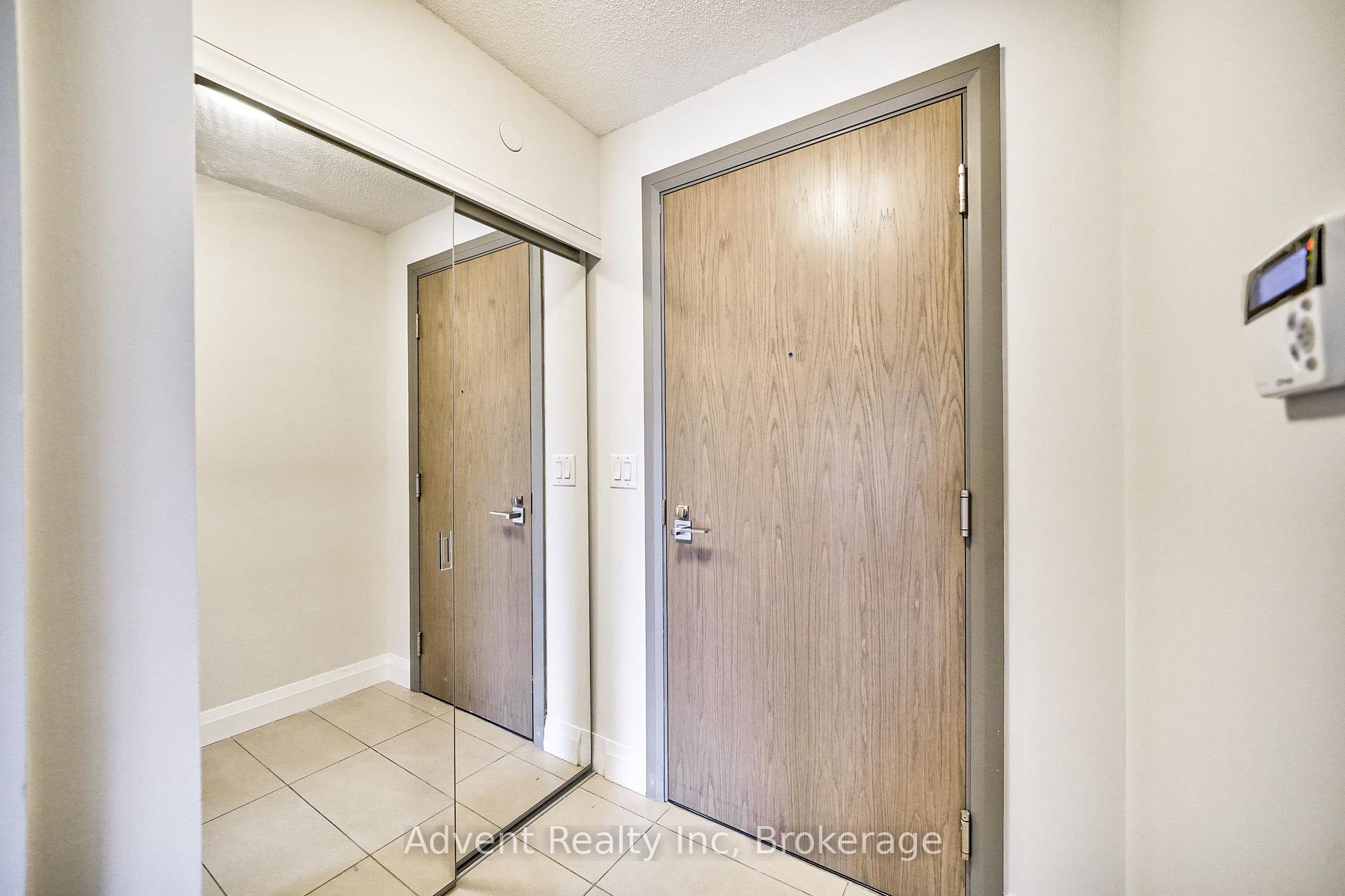 Photo 12 of Unit 725, 18 Uptown Drive, Markham, Unionville — HOMEH