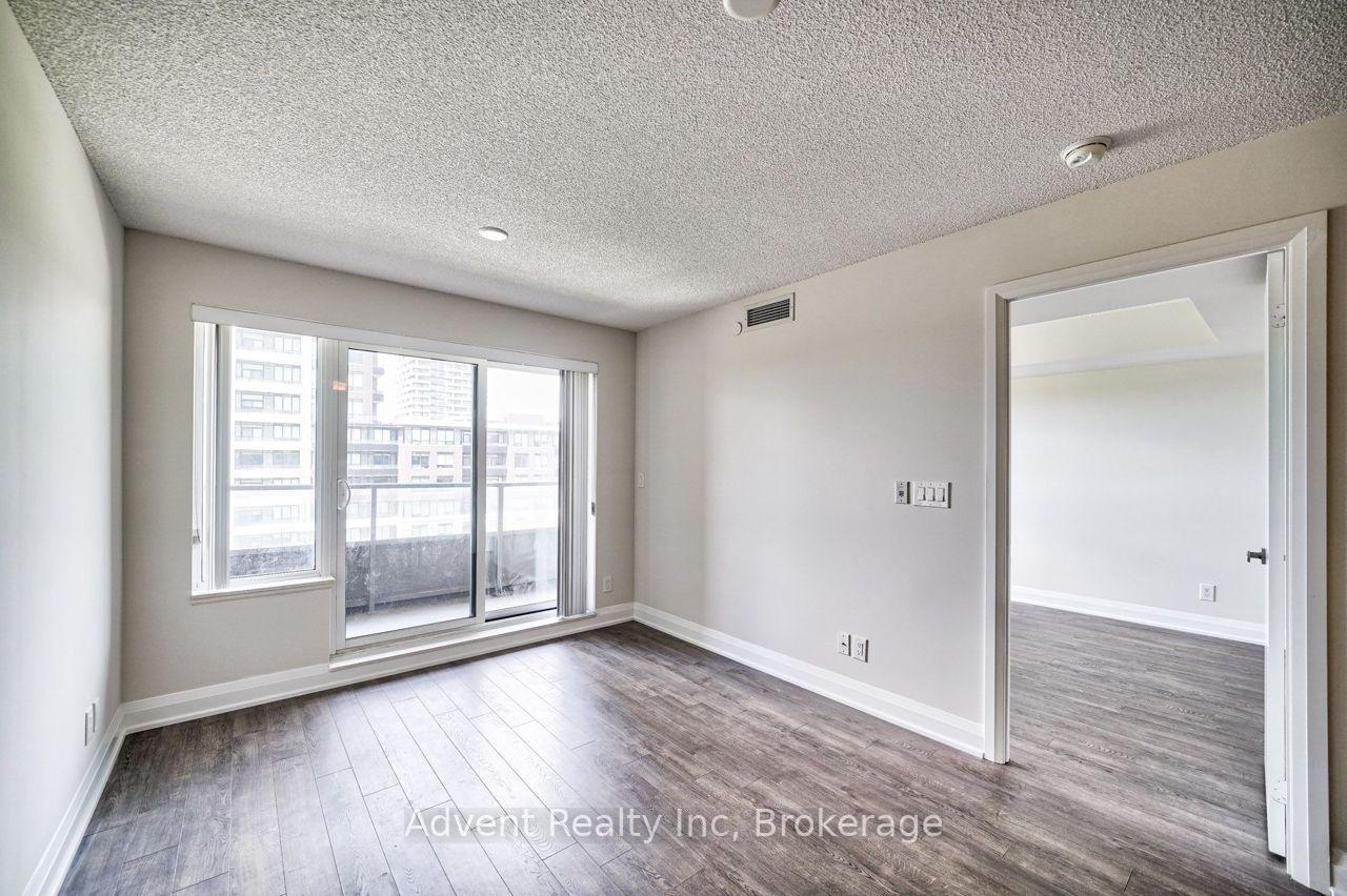 Photo 11 of Unit 725, 18 Uptown Drive, Markham, Unionville — HOMEH