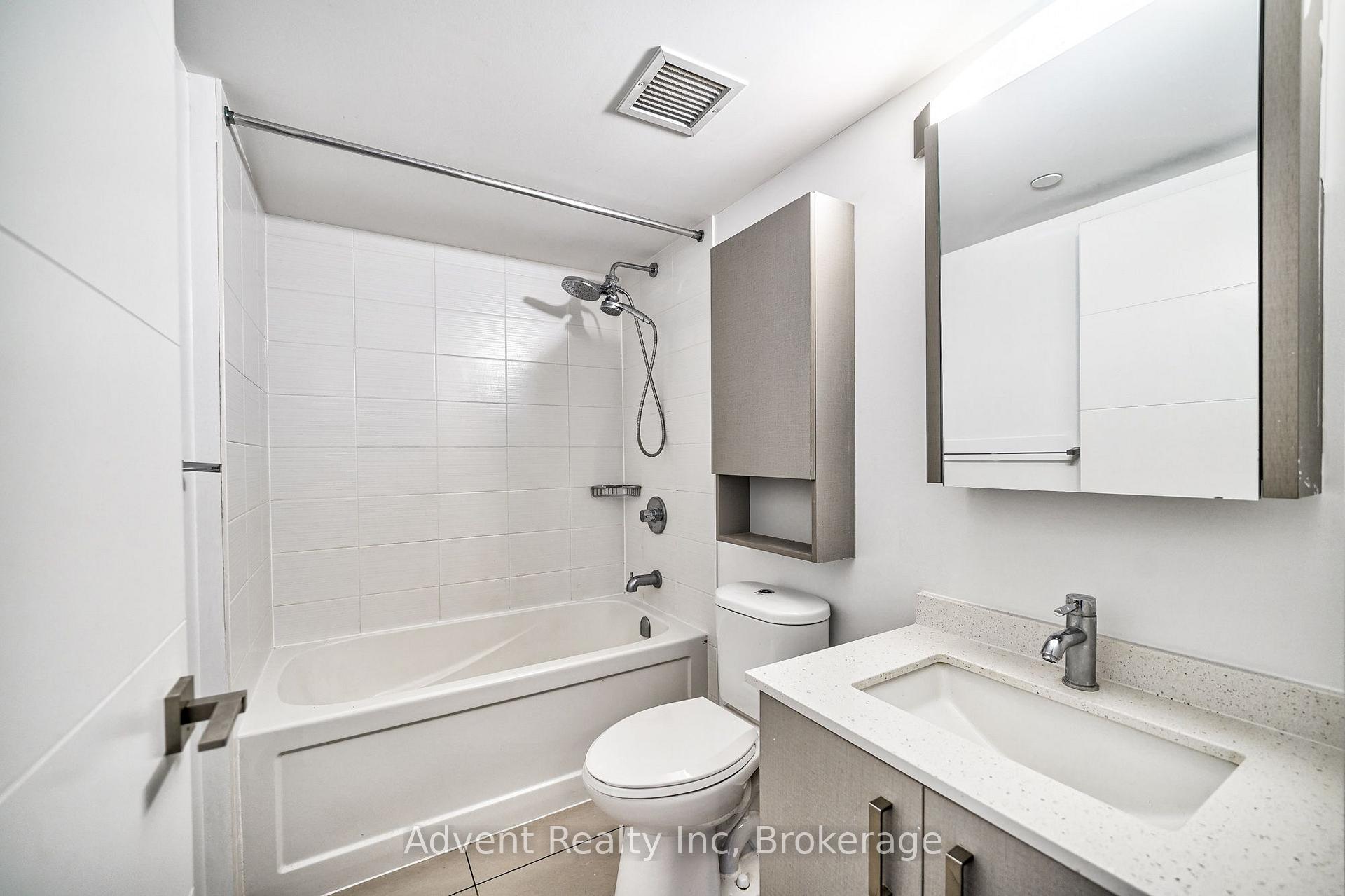 Photo 16 of Unit 725, 18 Uptown Drive, Markham, Unionville — HOMEH