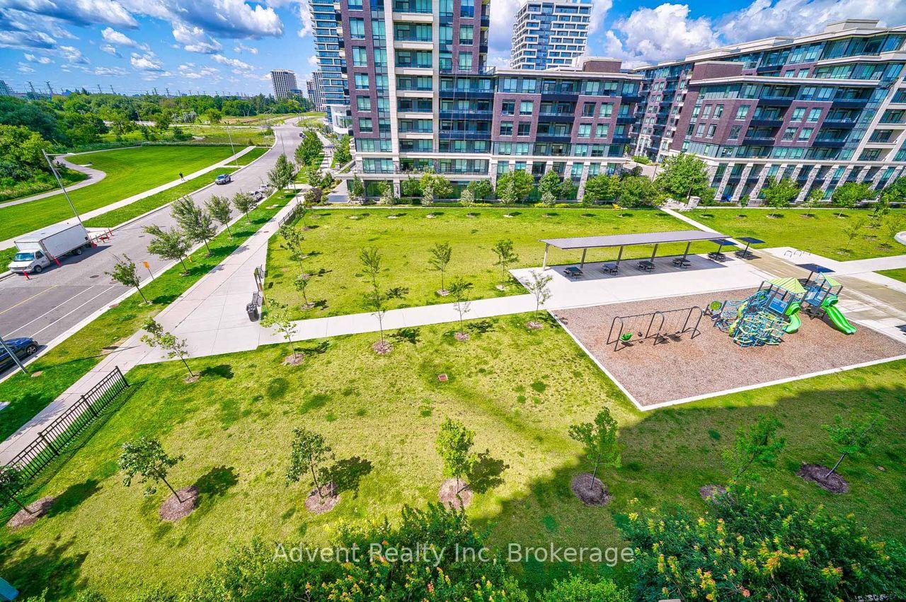 Photo 31 of Unit 725, 18 Uptown Drive, Markham, Unionville — HOMEH