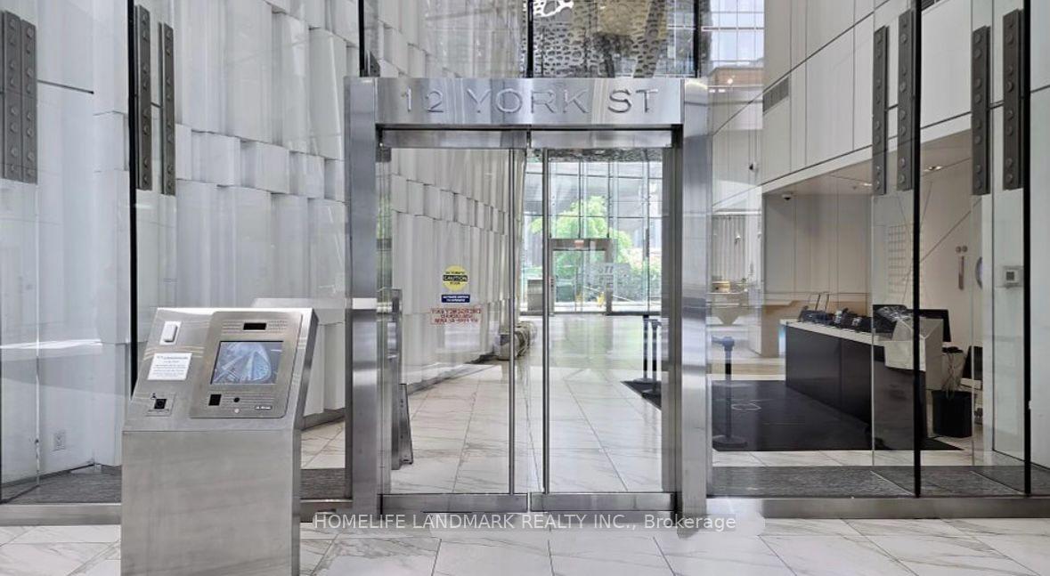 Photo 14 of Unit 1103, 12 York Street, Toronto, Waterfront Communities — HOMEH