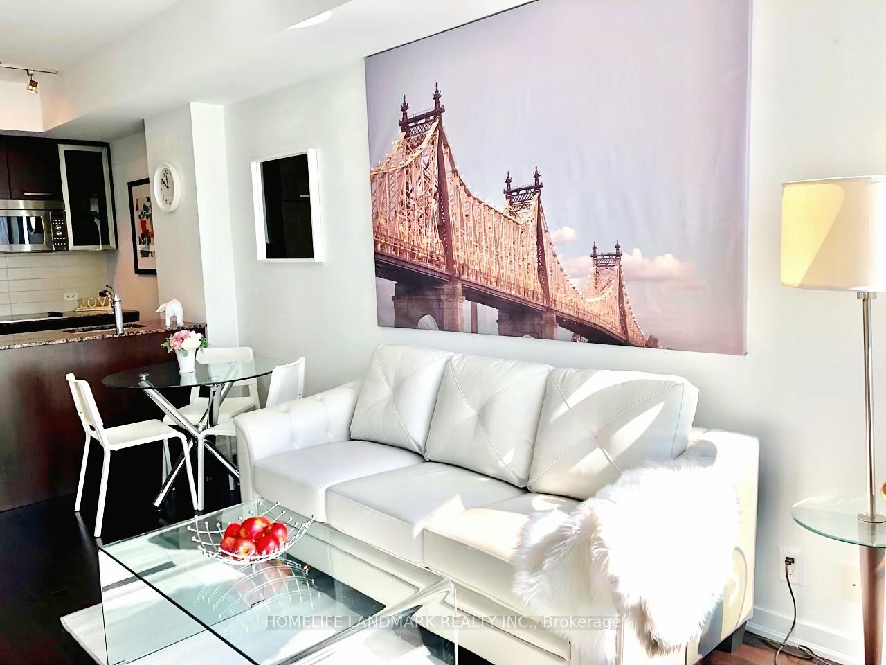 Photo 13 of Unit 1103, 12 York Street, Toronto, Waterfront Communities — HOMEH