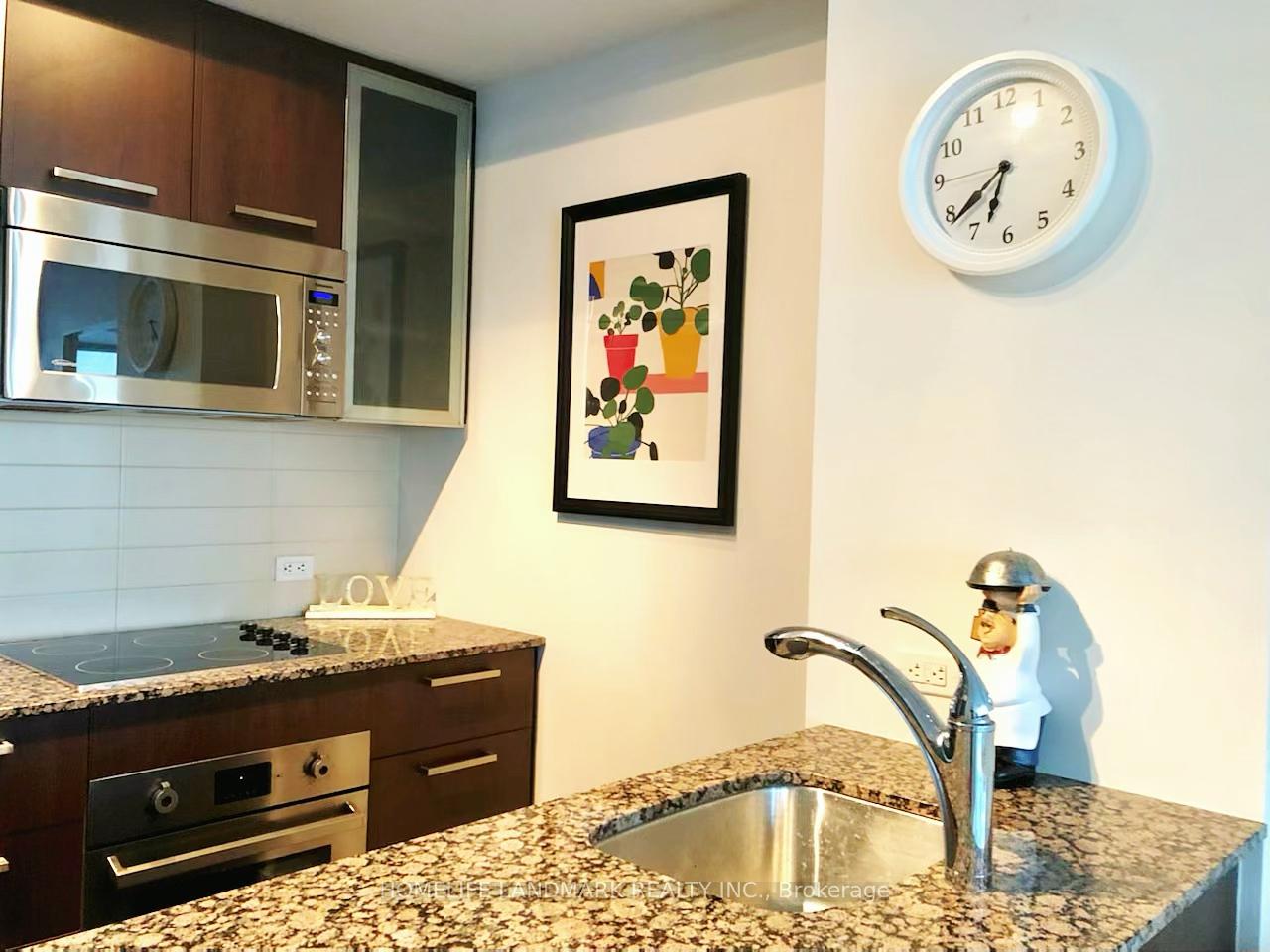 Photo 16 of Unit 1103, 12 York Street, Toronto, Waterfront Communities — HOMEH