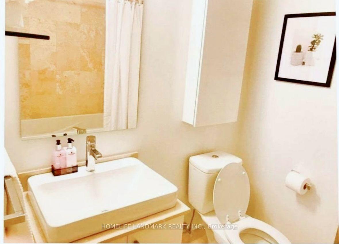 Photo 8 of Unit 1103, 12 York Street, Toronto, Waterfront Communities — HOMEH