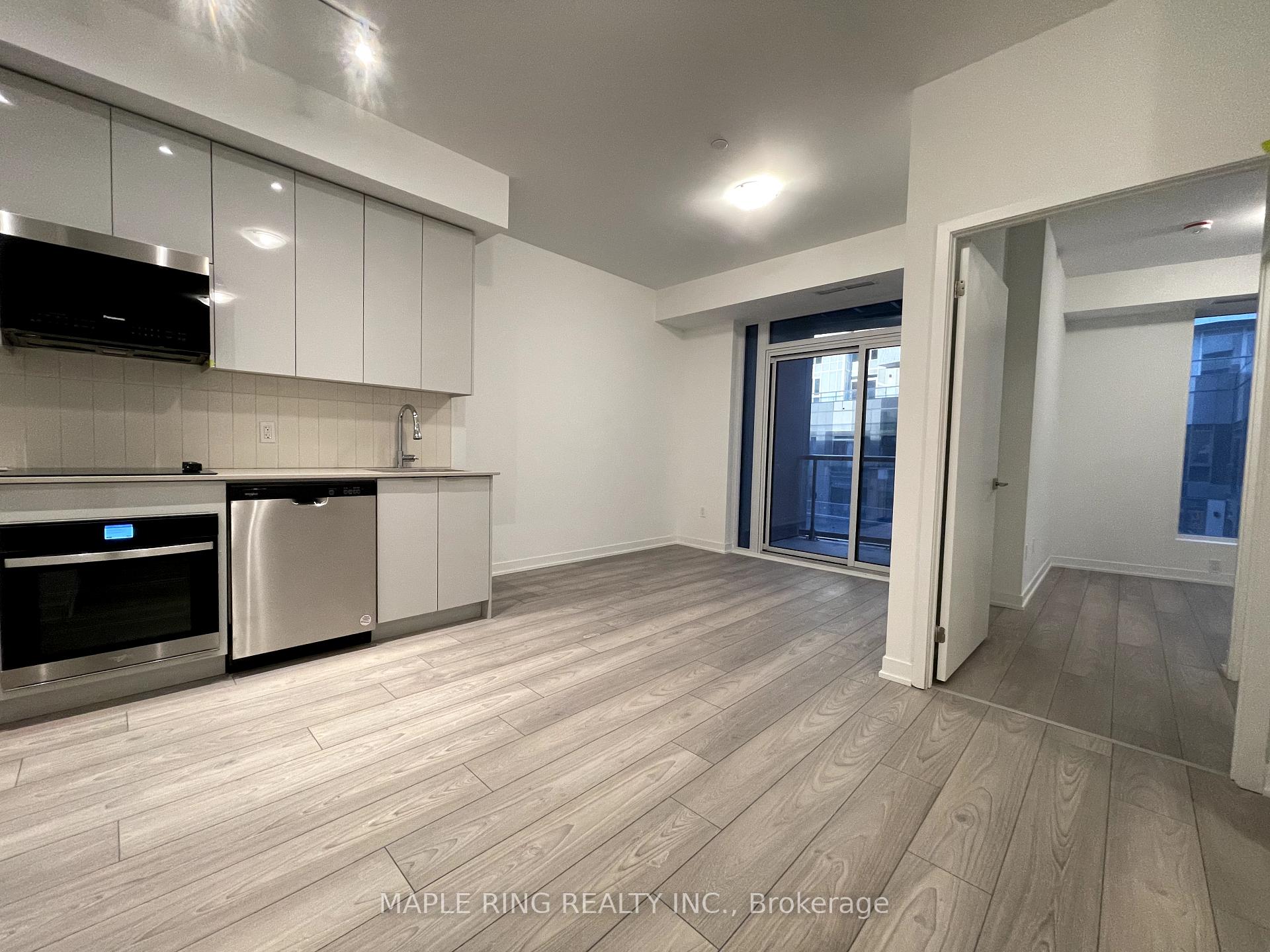 Photo 1 of Unit 425, 10 Abeja Street, Vaughan, Concord — HOMEH