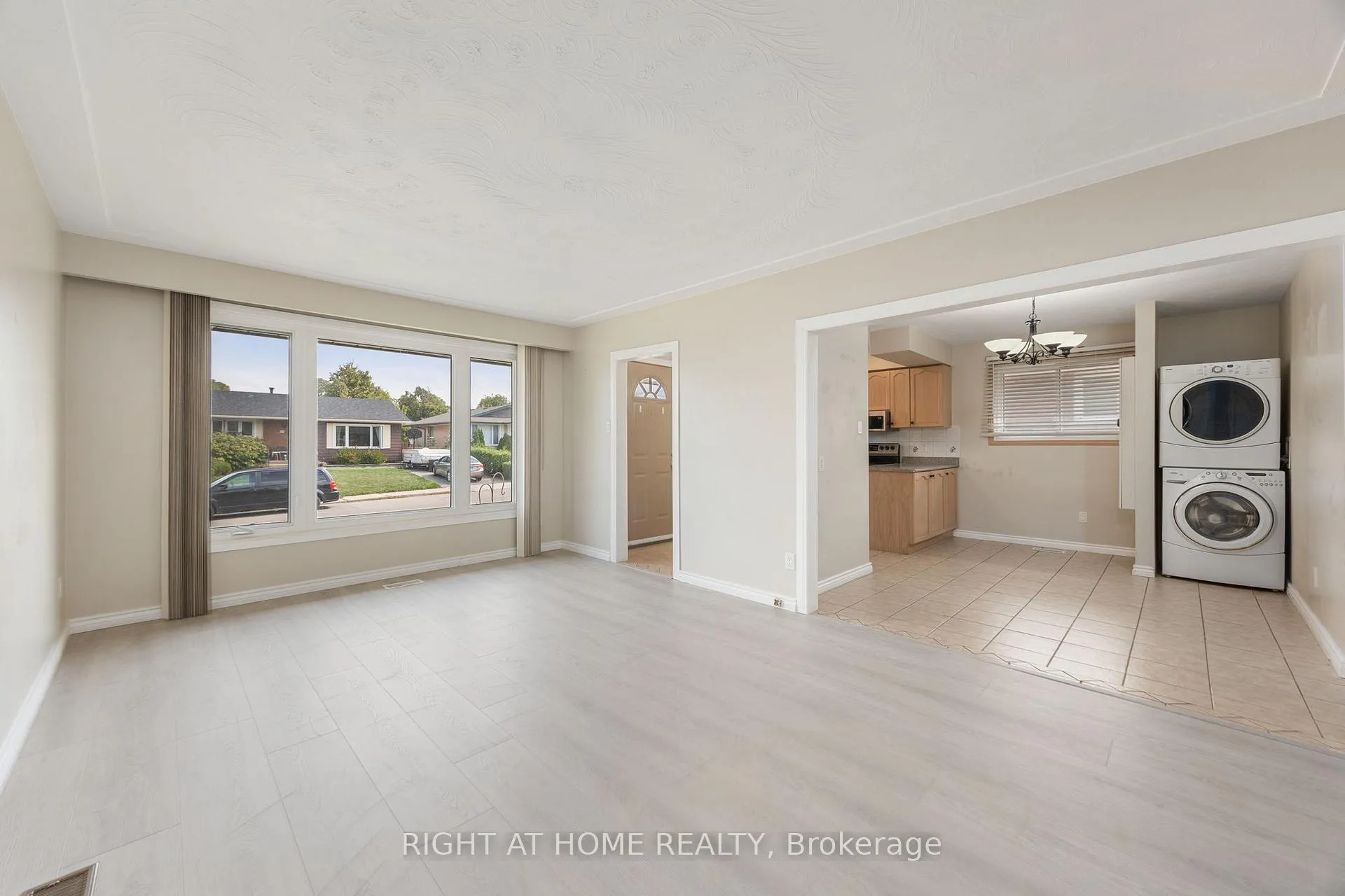 Front of Unit Main Floor, 60 Champlain Avenue