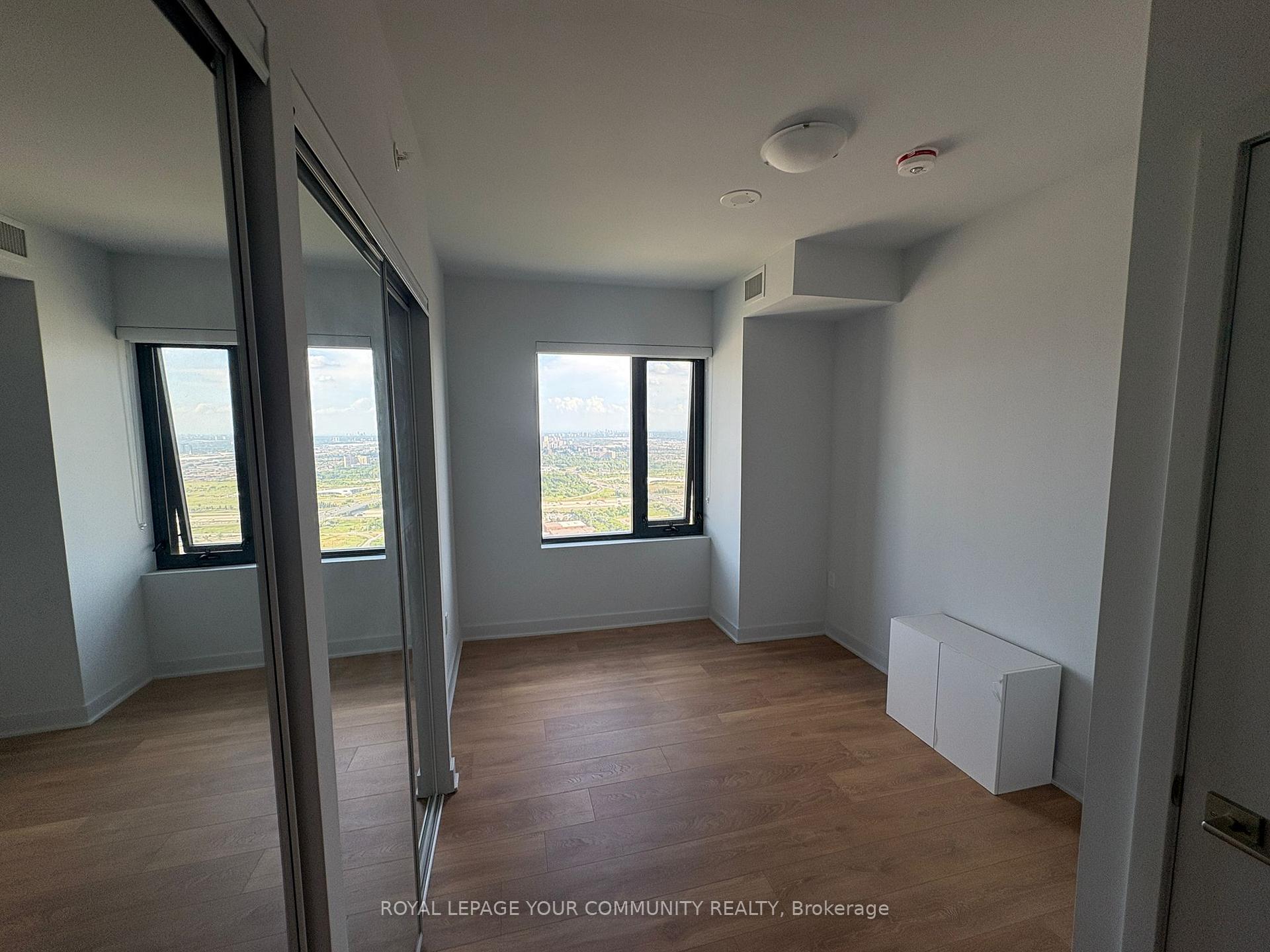 Photo 10 of Unit 4804, 2920 Highway 7, Vaughan, Concord — HOMEH